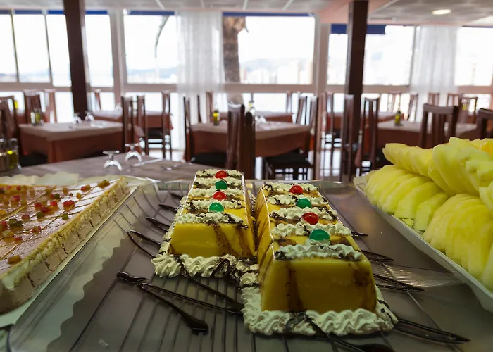 Hotel con piscina: Hotel Lido